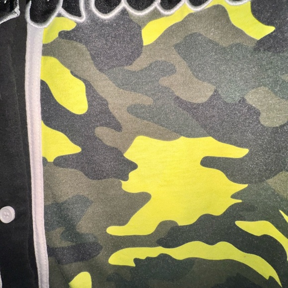 URBAN-ID - Baseball type camo shirt - Size Small - Picture 2 of 5